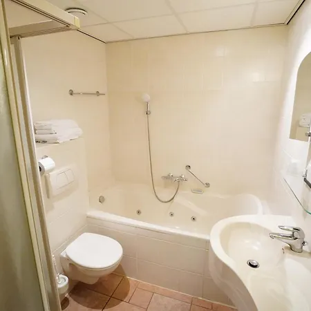 Hotel Den Burg - Digital Access Room photo